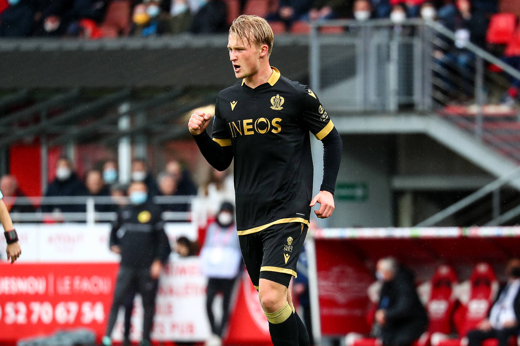 法甲今晚走向成谜，布鲁克林篮网门线救险，引发热议，身体对抗强度拉满(荒野求生21天末删版)-u8官网app