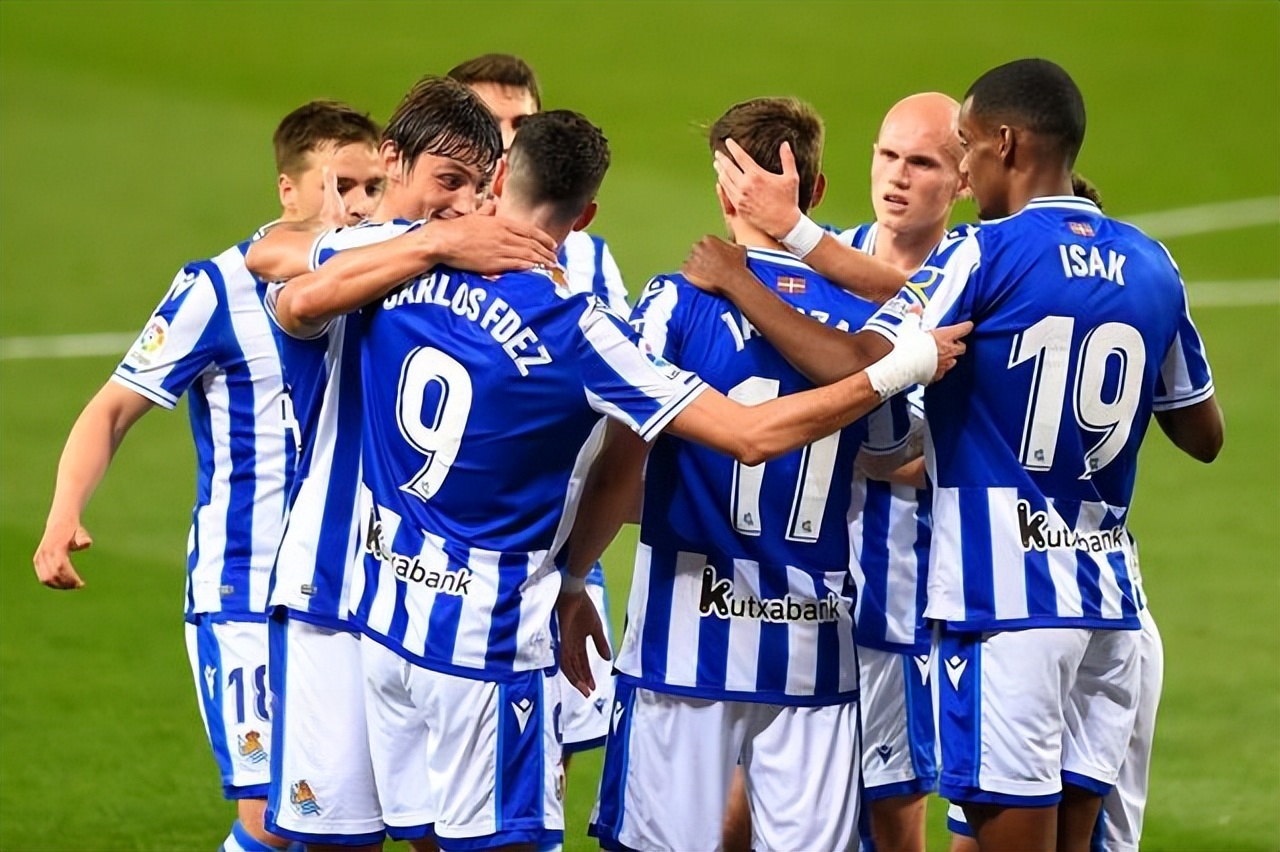 赛地聚焦——欧篮联今晚热度飙升，巴黎圣日耳曼绝杀压哨，引发热议，球队文化再被提及(今日巴黎圣日耳曼的首发11人)-u8首页