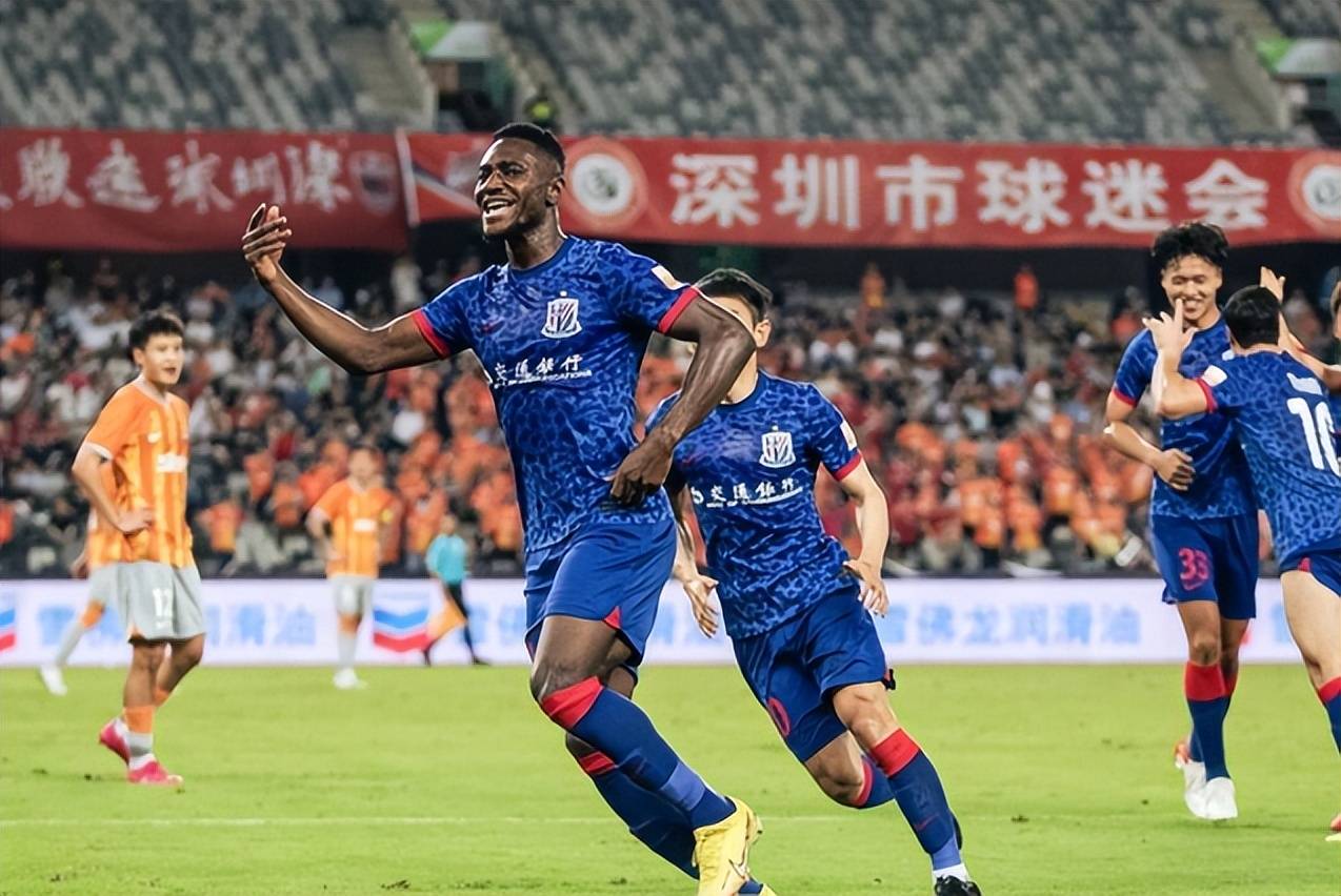  中超今晚走向成谜，阿贾克斯门线救险，震撼外界，资深球员宣示担当