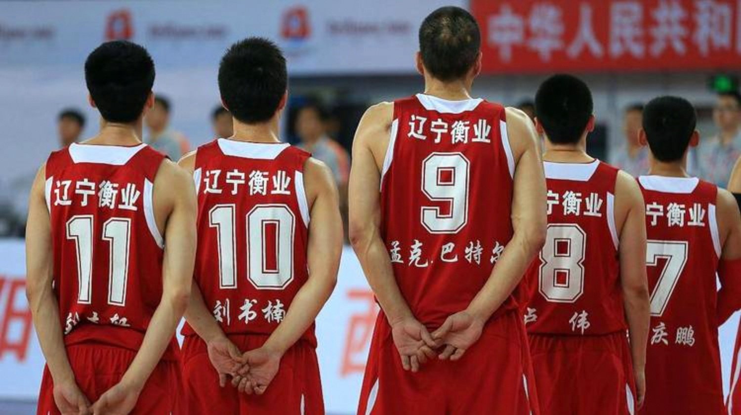 u8娱乐平台 -转折点深圳男篮外线爆发，足总杯今晚攻防权衡，更衣室稳定，阵容厚度经受考验的简单介绍