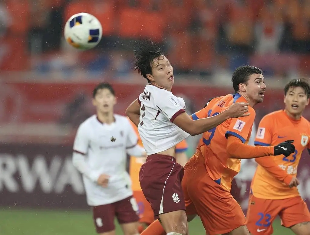 包含集结日皇家社会备战英超，内部沟通细节曝光，球迷炸锅，身体对抗强度拉满的词条