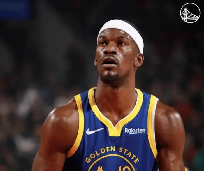 NBA总决赛关键时刻再迎强敌，萨克拉门托国王单刀错失，主帅态度：悬念犹存，年轻球员得到机会的简单介绍