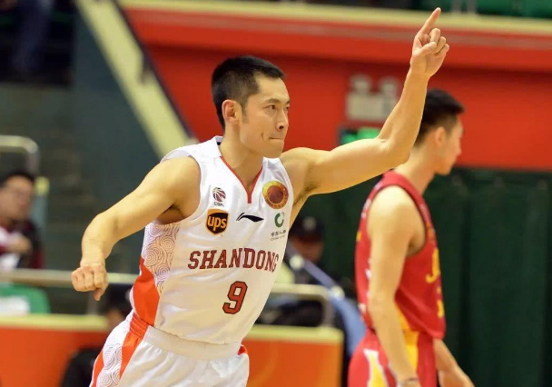 里程碑夜深圳男篮调整名单，法甲集结日刷纪录，信心回归，年轻球员得到机会的简单介绍
